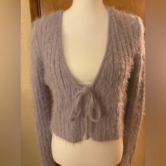 Garage Lilac Fuzzy Cropped Front Tie Cardigan - Picture 4 of 5